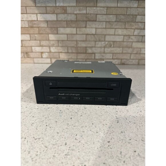 Genuine Audi A3 8P A4 8E TT 8J CD changer 6x 8E0035111D CD changer RNSE - Picture 1 of 4